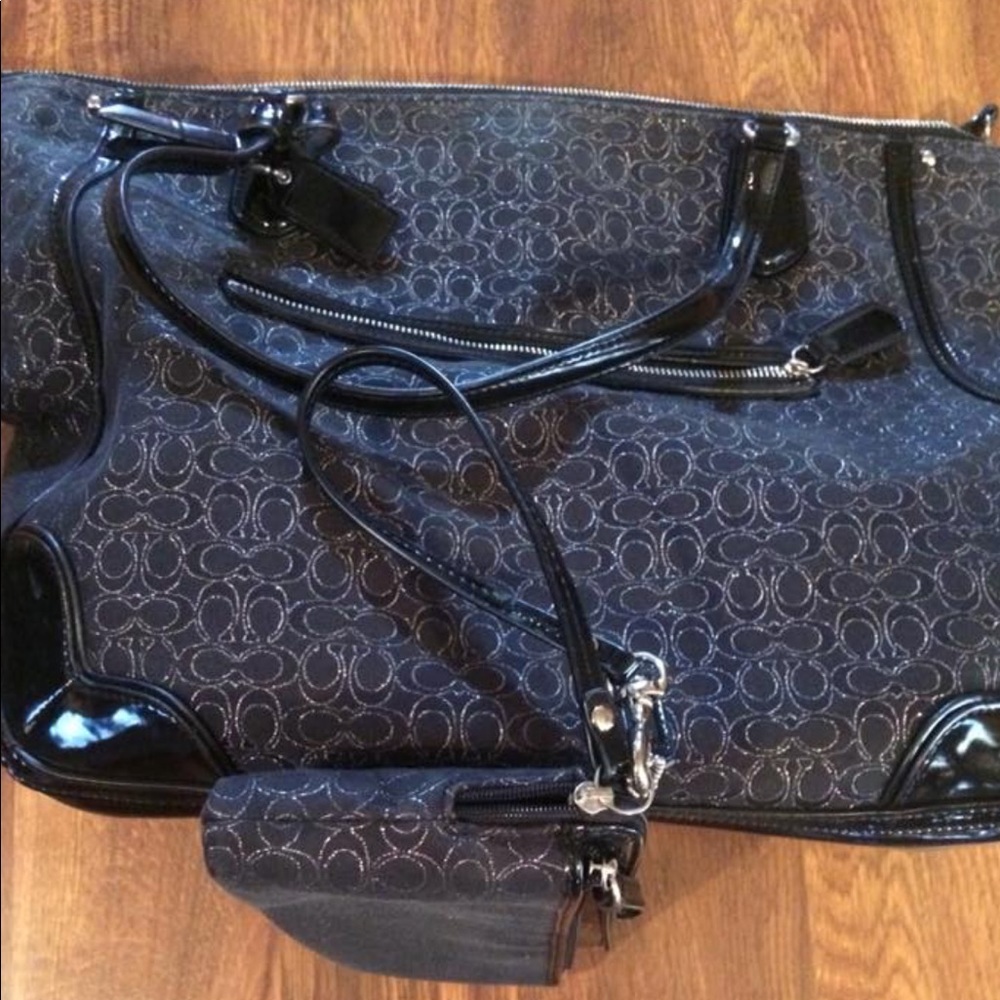 Coach Black bag with matching wristlet
